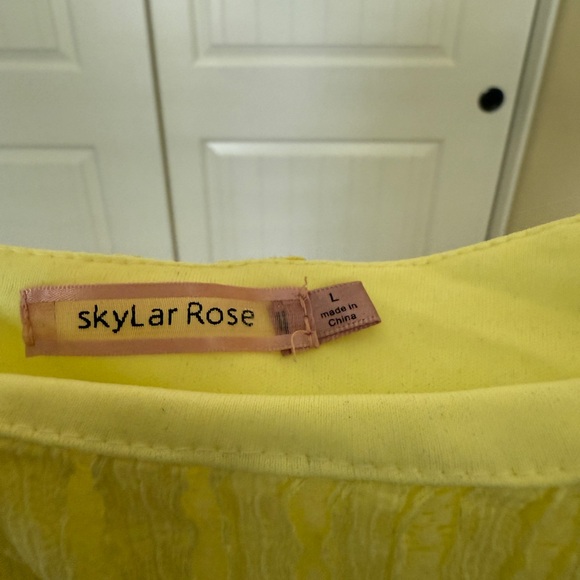Skylar Rose Elegant Yellow Ruched Dress - L - Picture 4 of 12